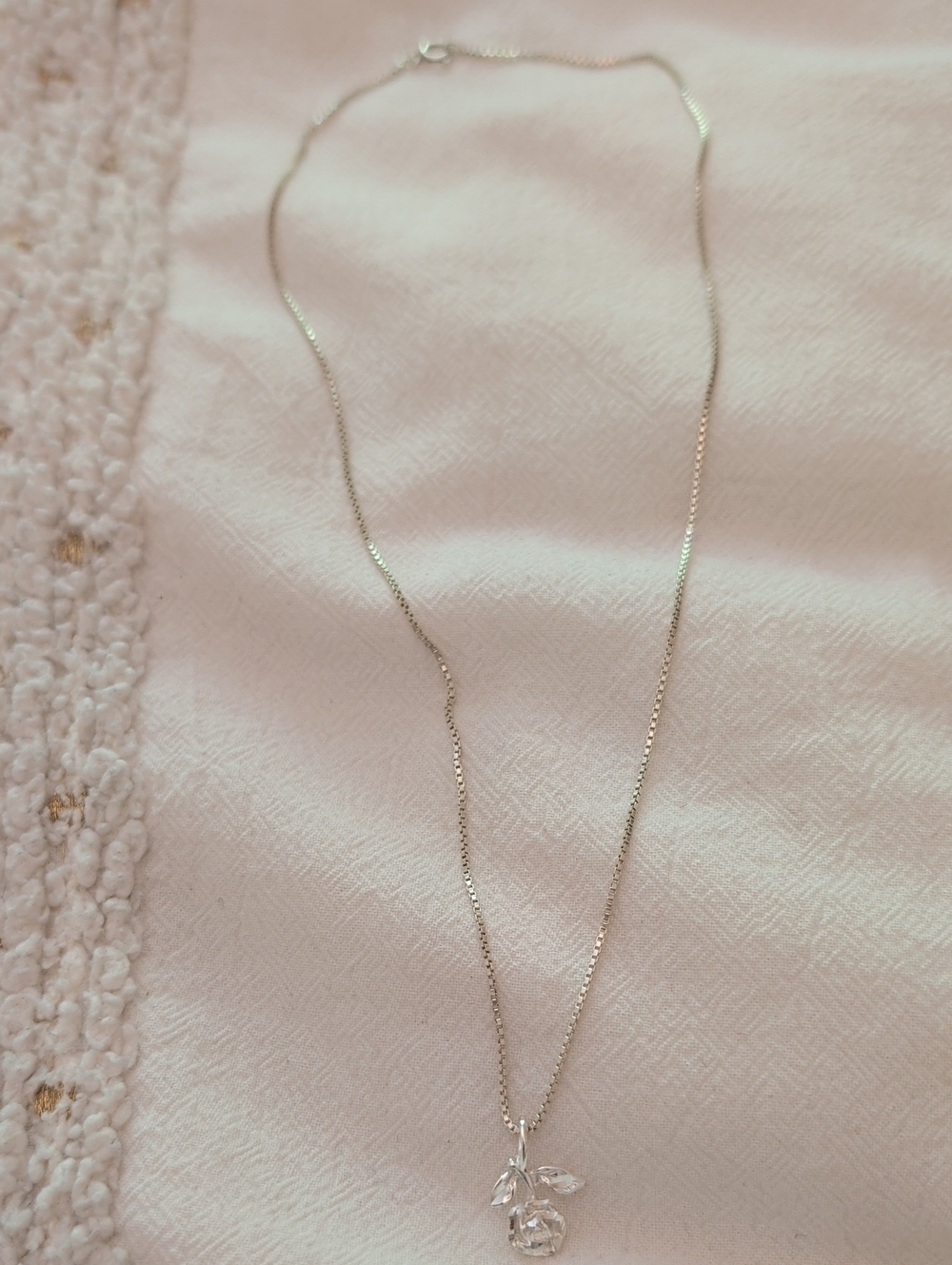 Delicate Sterling Silver Leaf Pendant Necklace - Women's Jewelry